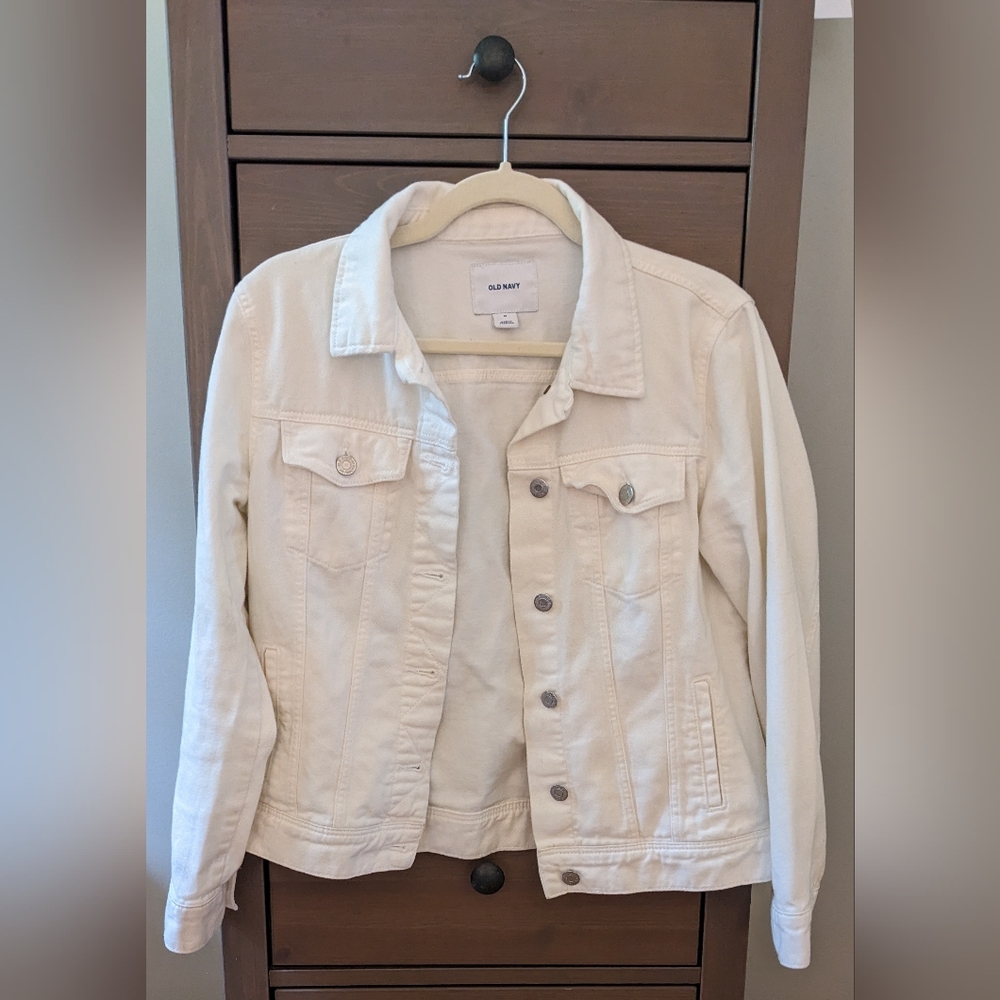 Old Navy white denim jacket size M